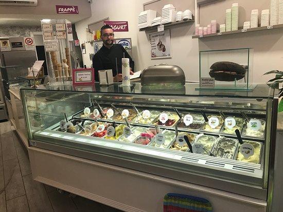 Gelateria Yogurteria Ambrosia